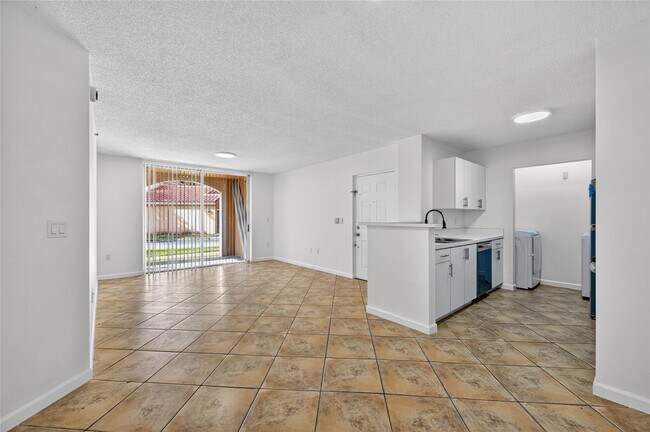 Building Photo - 2011 Renaissance Blvd