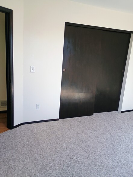 2nd bedroom - 10360 E Jewell Ave