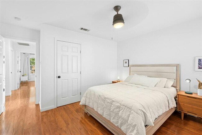 Building Photo - 505 Mairo St