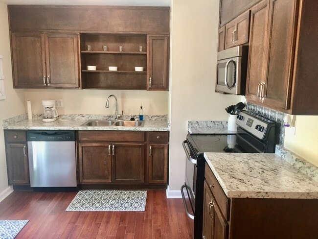 Building Photo - TURN KEY FULLY FURNISHED RENTAL