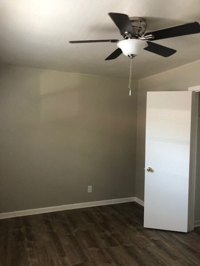 Building Photo - 1014 Woronoca Ave