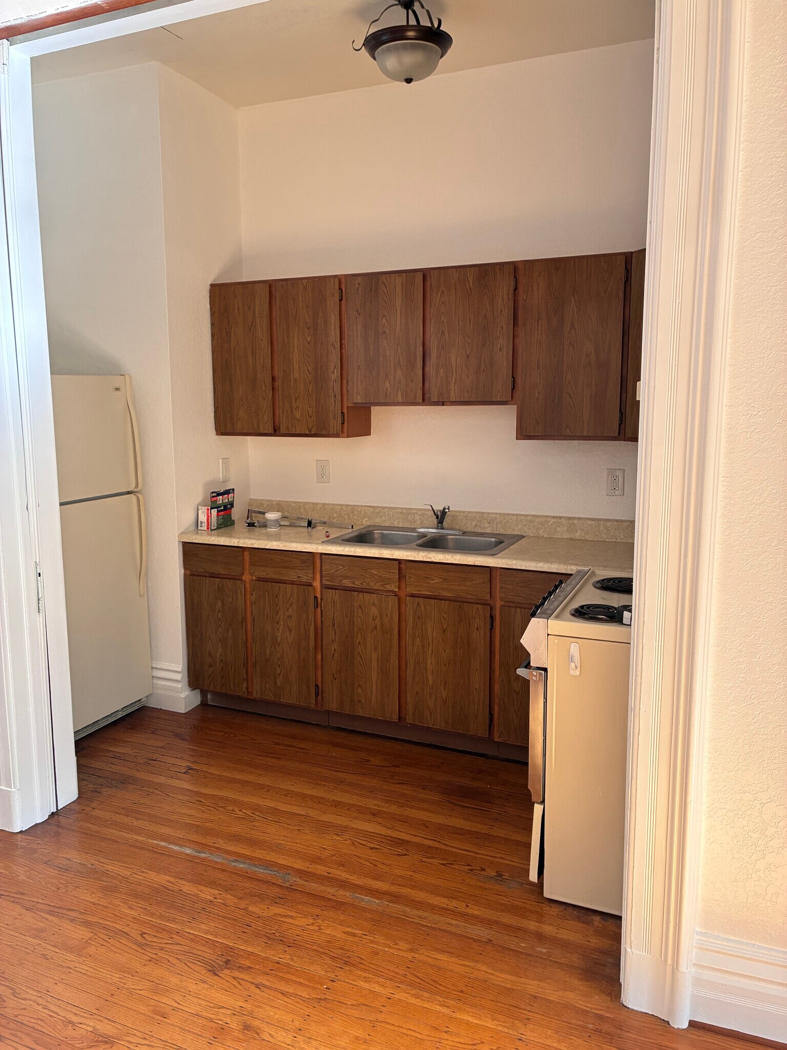 Kitchen - 1516 Third St