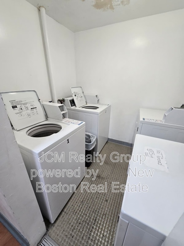 Building Photo - 124 Central Ave