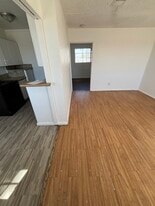 Building Photo - 708 Jackson Ave