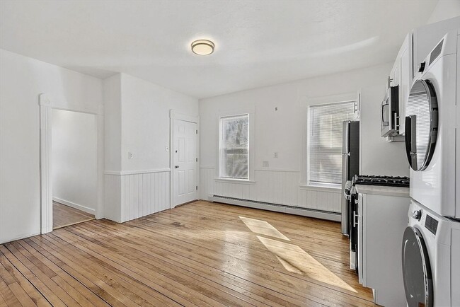 Building Photo - 18 Ingalls St