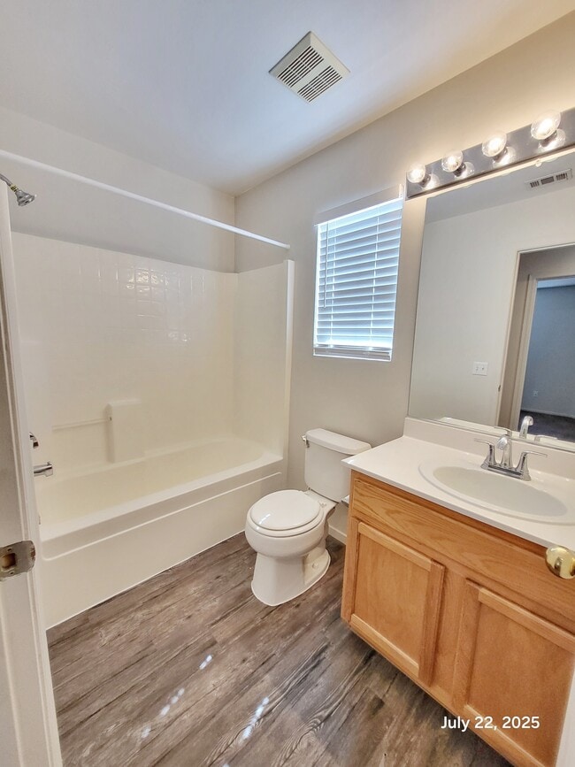 Building Photo - 2646 Cottonwillow St