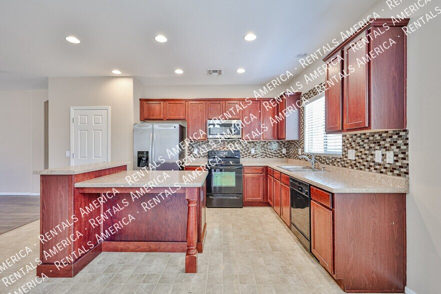 Building Photo - 3416 W la Mirada Dr