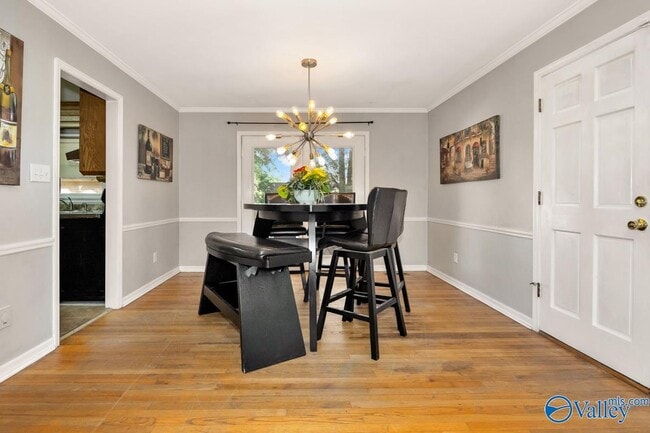 Building Photo - 404 Cloverleaf Dr