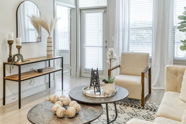 Building Photo - Where Elegance Meets Value – 1 Month Free!