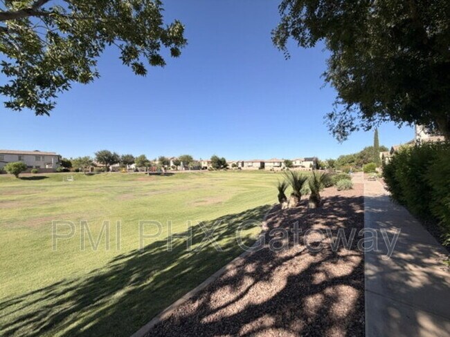 Building Photo - 453 N Citrus Ln