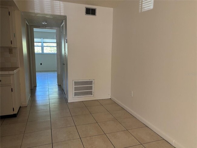 Building Photo - 1008 Pinellas St