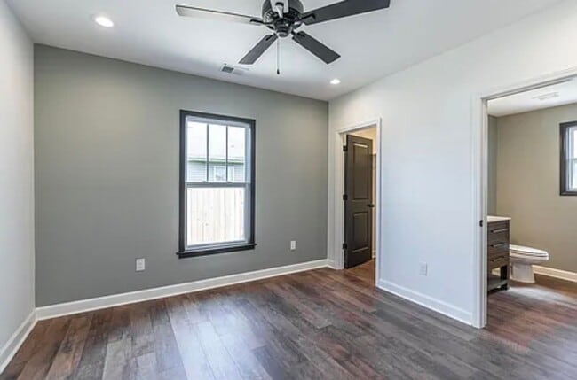 Building Photo - Fully Renovated 2BR/2BA with Garage – Walk to West Sixth & Legacy Trail