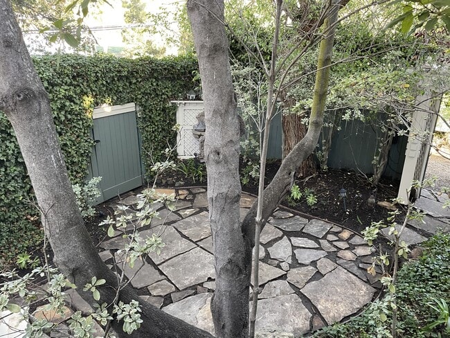 Building Photo - 1012 Cheltenham Rd