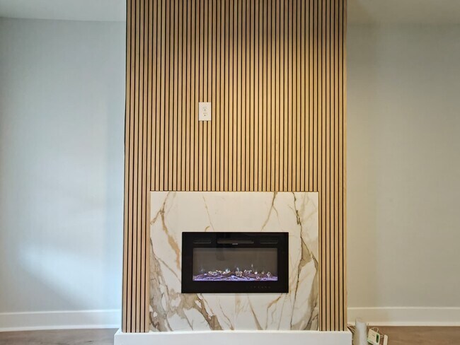 Building Photo - 223 N 58th St