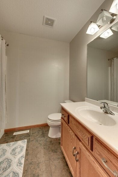 Building Photo - 1187 Blackhawk Dr SW