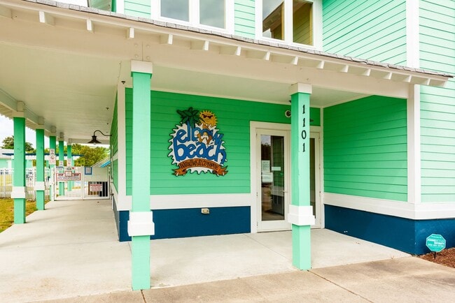 Building Photo - Outer Banks 3 Bedroom Year Round Rental