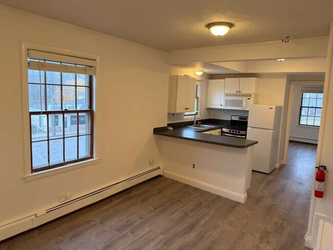 Building Photo - 37 Exchange St