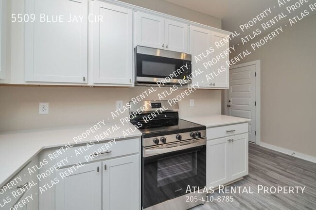 Building Photo - 5509 Blue Jay Cir