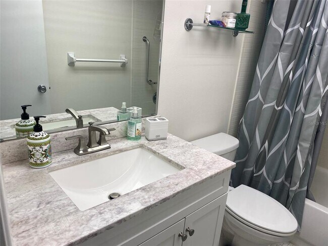 Building Photo - 5575 Gulf Blvd