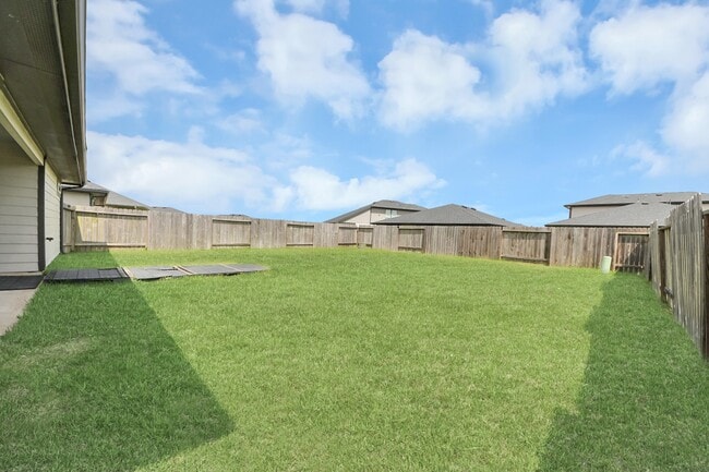 Building Photo - 28930 Yulee Mill Dr