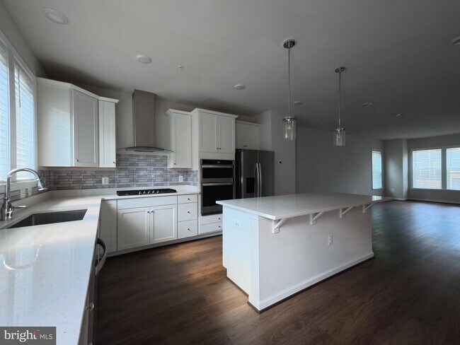 Building Photo - 3451 Watershed Blvd