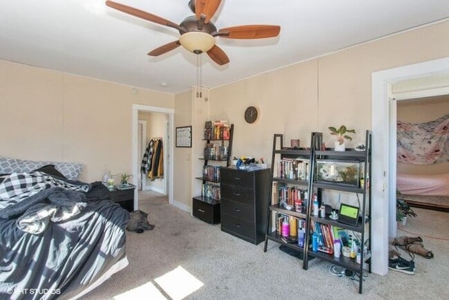 Building Photo - $3,400 | 4 Bedroom, 2 Bathroom House | Pet...