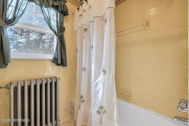 Building Photo - 501 Cable Ave