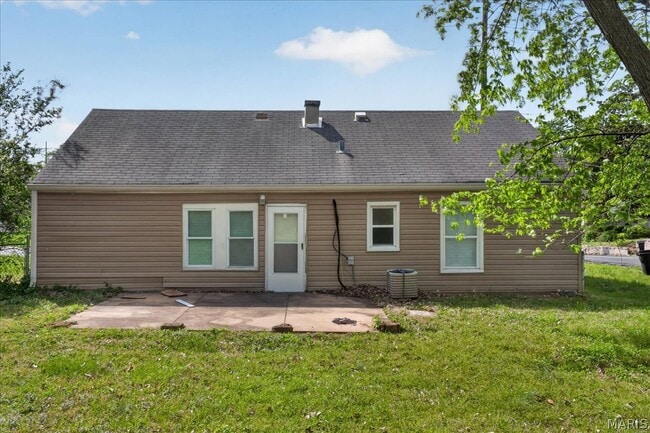 Building Photo - 6018 Evergreen Blvd