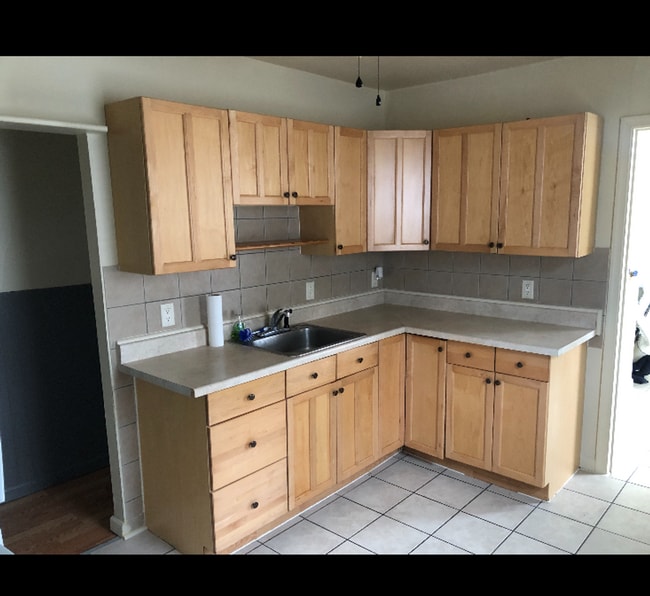 Building Photo - 1 bedroom 1 bathroom