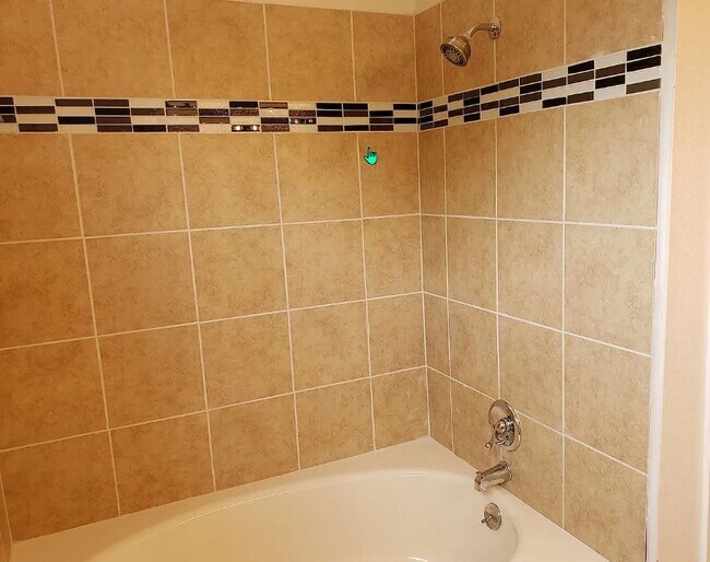 Building Photo - 6750 Sands Point Dr