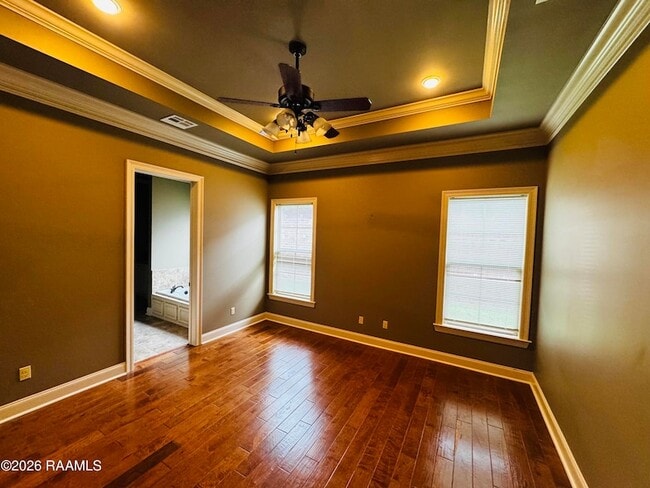 Building Photo - 106 Shadow Springs Dr