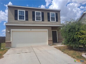 Building Photo - 225 Rainey Dr