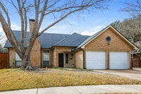 Building Photo - 2308 Villanova St