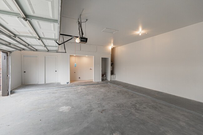 Building Photo - 20 Charleston N