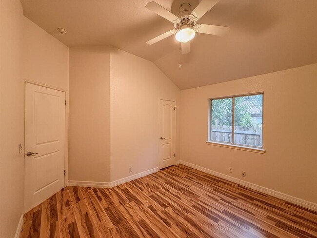 Building Photo - 16908 Cactus Blossom Dr