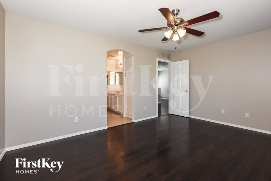 Building Photo - 31351 N Blackfoot Dr