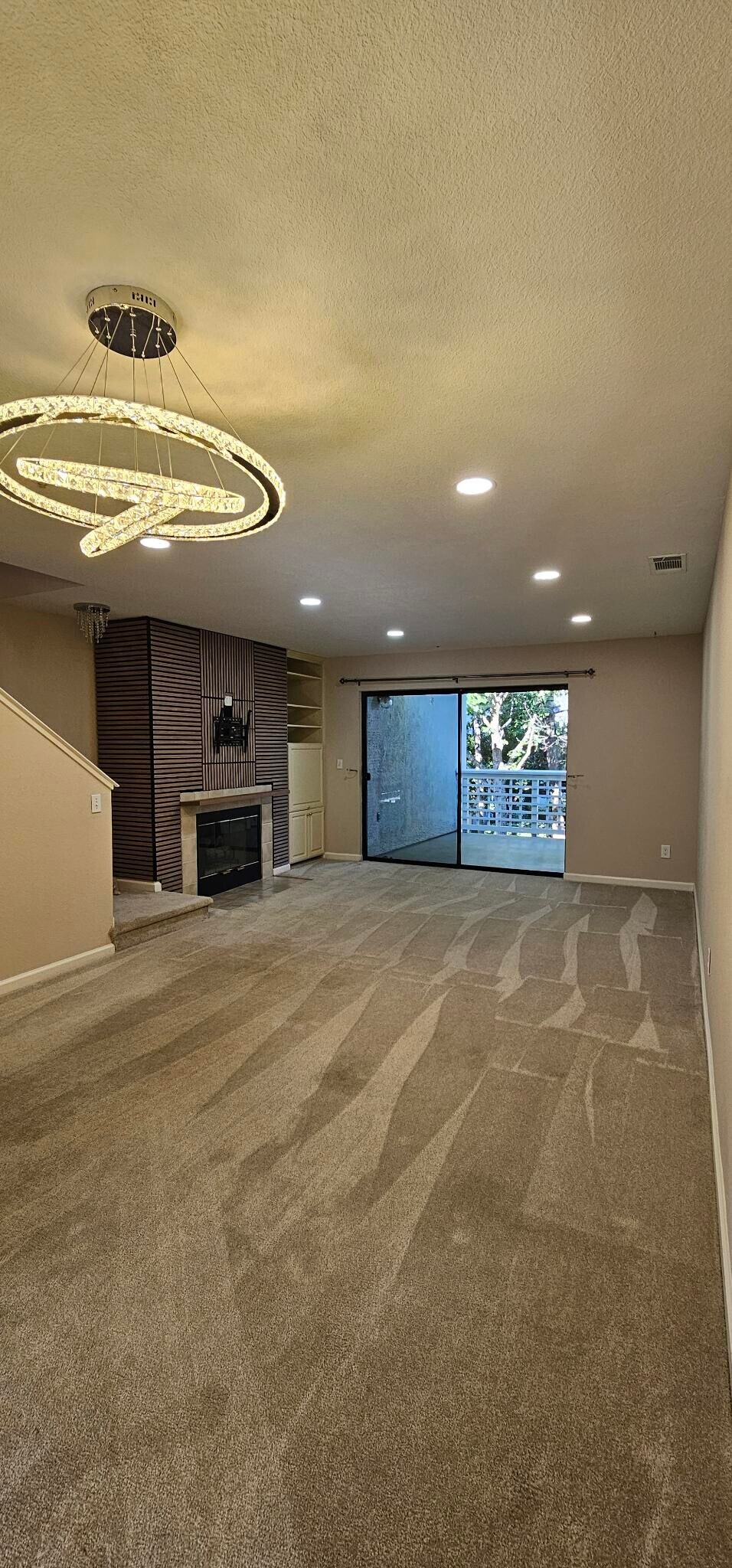 Dinning / living room - 2600 Oak Rd