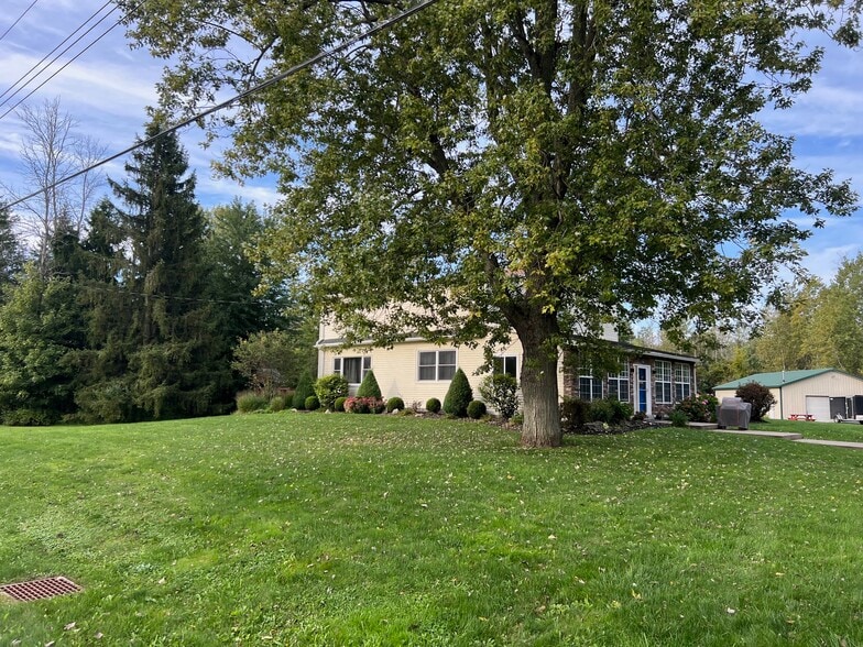 Building Photo - 8350 Goodrich Rd
