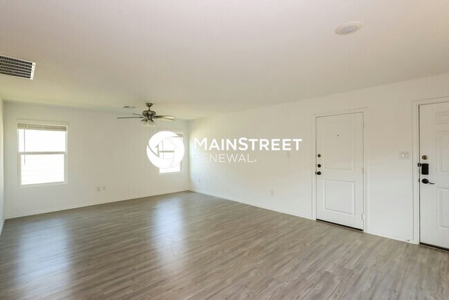 Building Photo - 3 Bedroom Pet-Friendly Home in San Antonio, TX with Main Street Renewal