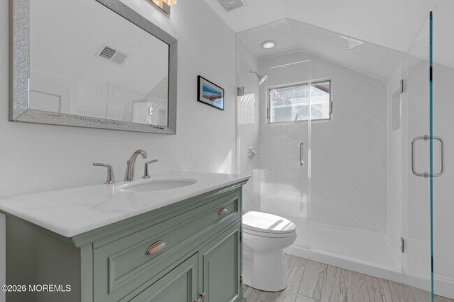 Building Photo - 115 Grassmere Avenue