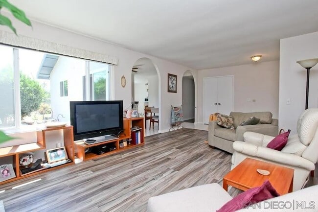 Building Photo - 14051 Hermosillo Way