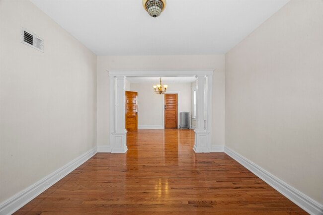 Building Photo - 287 Hornblower Ave