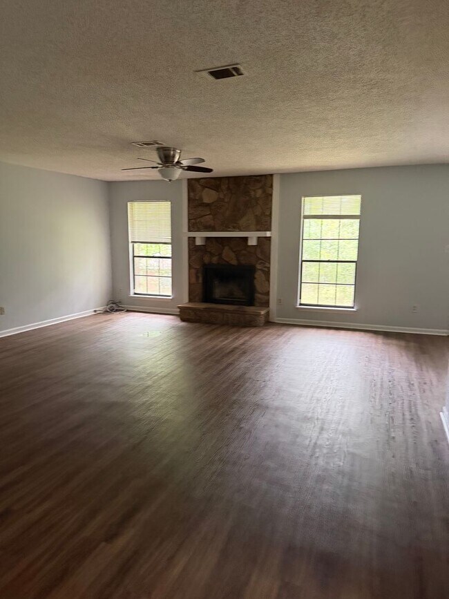 Building Photo - 2509 Arthurs Ct Ln