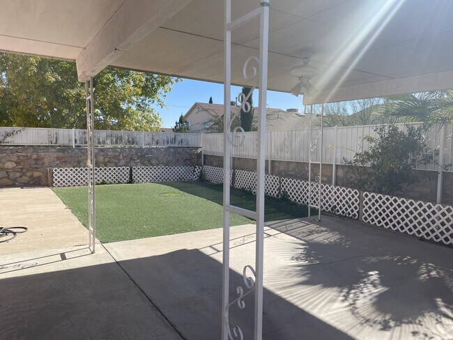 Building Photo - 12344 Tierra Madre Rd