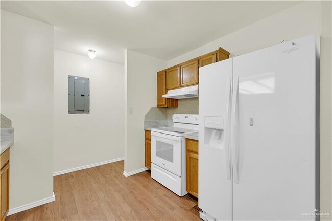 Building Photo - 17 Linda Vista St