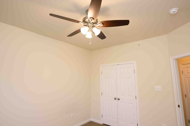Building Photo - 2691 Sheffield Hill Way