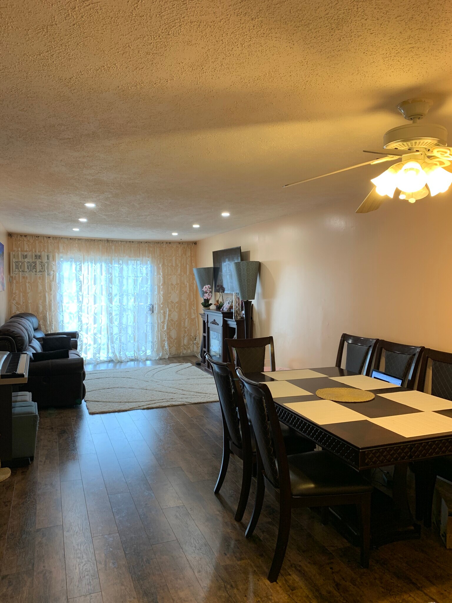 Living room - 379 Huse Rd