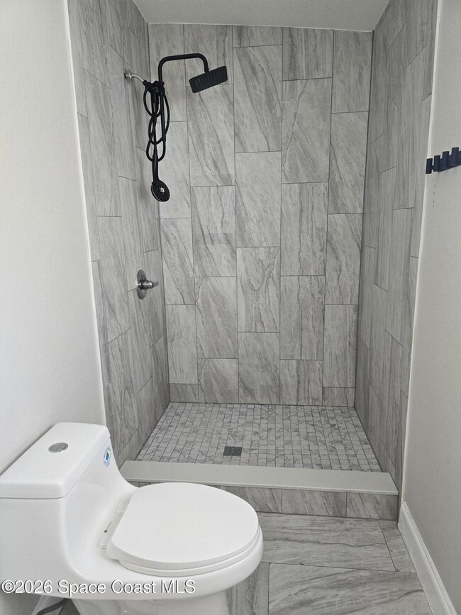 Building Photo - 910 S Orlando Ave