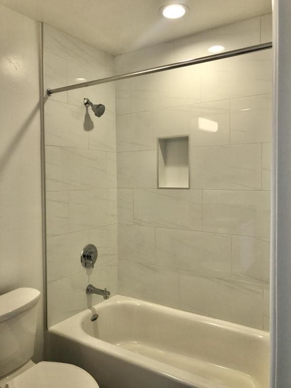 Building Photo - 3953 First Ave #204