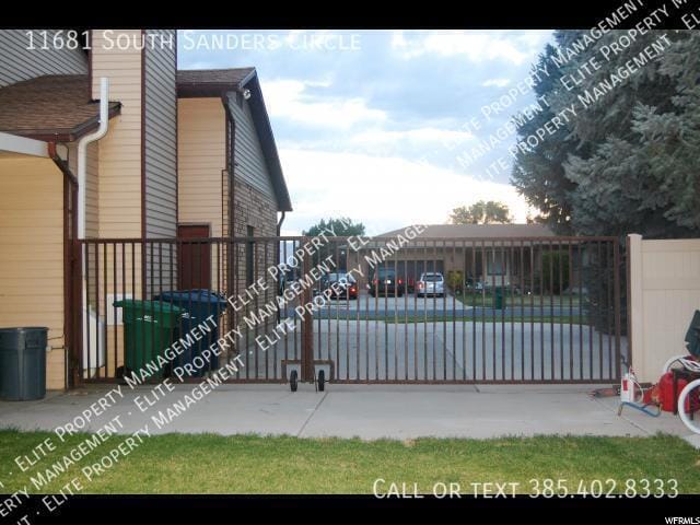 Building Photo - 11681 Sanders Cir